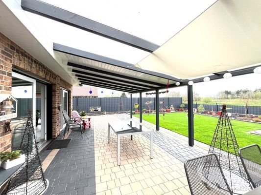 Überdachte Terrasse Bild 1