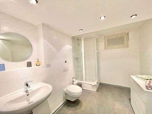 UG - Ausweichbadezimmer