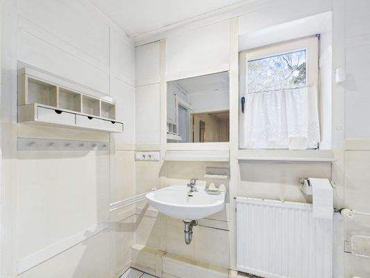 Bad - Lütt Immobilien - Gadendorf