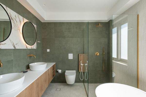 Kreta, Tavronitis: Zeitgenössisch eingerichtete Villa mit Pool zu verkaufen