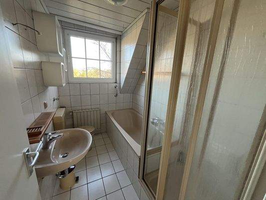 Wohnung 1. OG Badezimmer