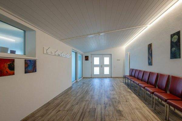 zusätzliches Zimmer mit eigenem Hauszugang