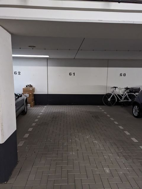 Köln Garage, Köln Stellplatz