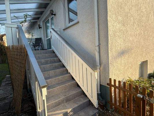 Eingangsbereich Treppe NEU