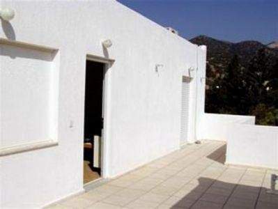 Schöne Ferienwohnungen mit Pool, Garten und Meernähe