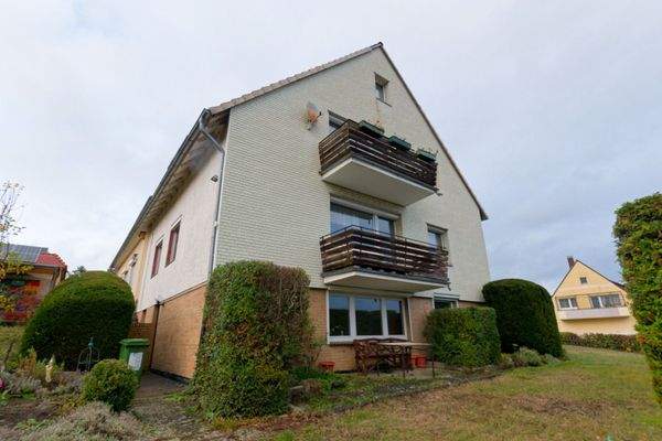 Etagenansicht mit Nebeneingang UG