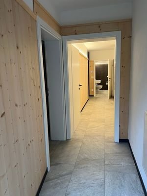 Wohnung-SandinTaufers-frei-Neuwertig-balkon