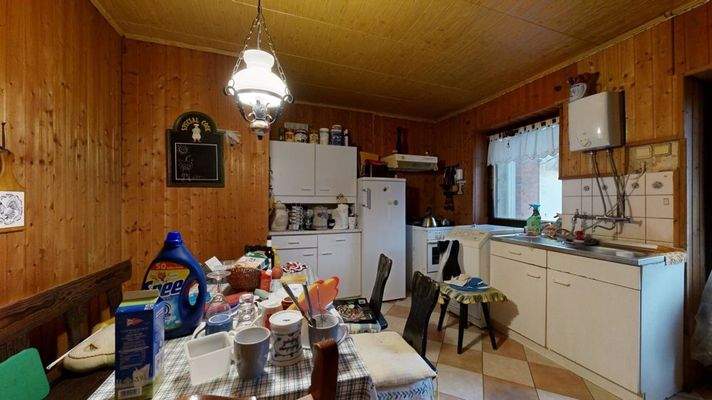 Küche mit Essbereich 