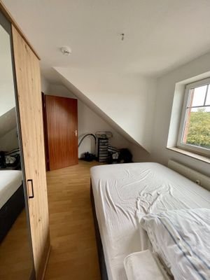 Schlafzimmer 4.jpg