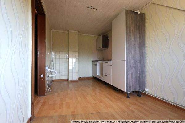 30 weiteres Zimmer im DG (ehem Küche)