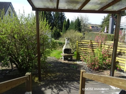 Blick Essraum zur Terrasse
