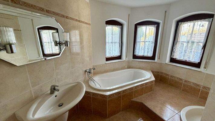 Badezimmer im Erdgeschoss