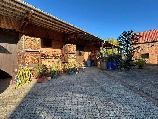 Blick in Richtung Scheune.jpg