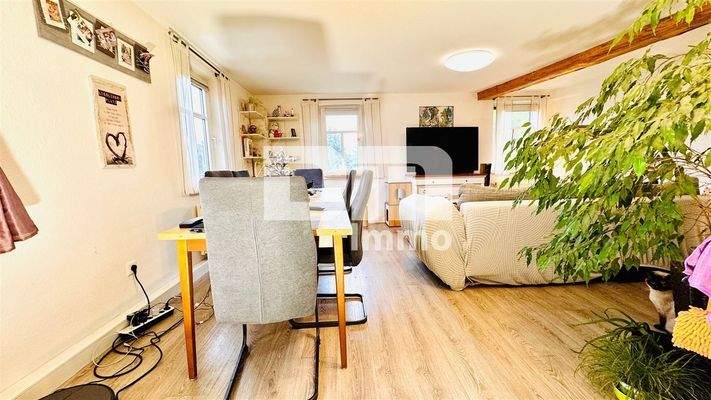 Wohn / Esszimmer / Offene Küche