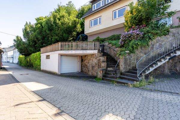 Treppenaufgang-Garage