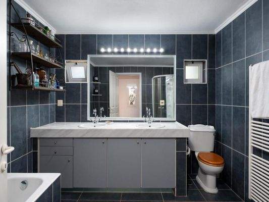 Kreta, Elounda: Villa mit Pool und atemberaubendem Meerblick auf die Bucht zu verkaufen