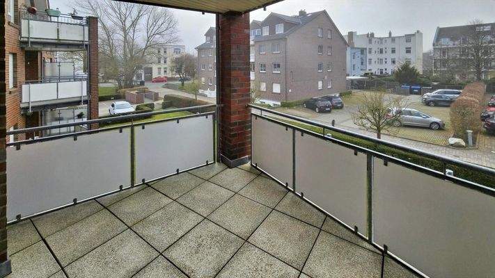 Süd-Südwest-Blick vom Balkon