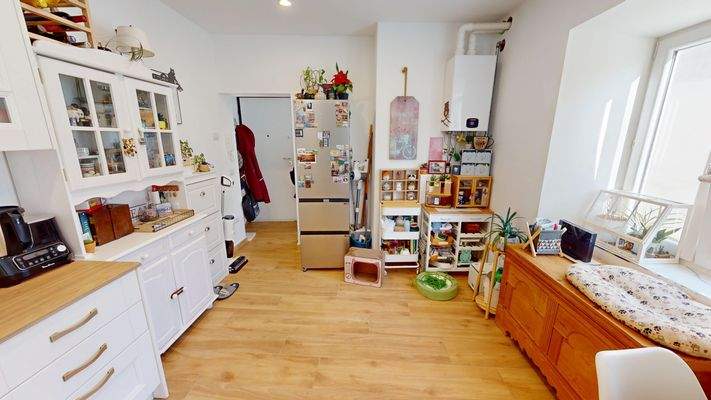 Immobilien-Wohnung-zu-kaufen-gesucht-Meran-Merano-Monolocale-vendesi-verkaufen-zu-Einzimmerwohnung-1-Zimmer-Wohnung-saniert-ristrutturato