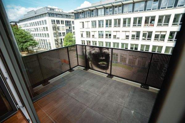 Balkon-Bsp. baugleiche Wohnung/andere Etage