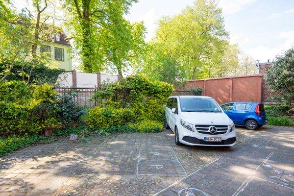 Parkplatz im Innenhof
