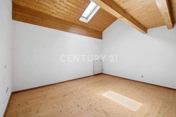 Wohnung Nr. 4 Obergeschoss, Bahnhofstr. 6+8