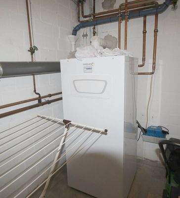 Brötje Gas-Zentralheizung BJ 2023