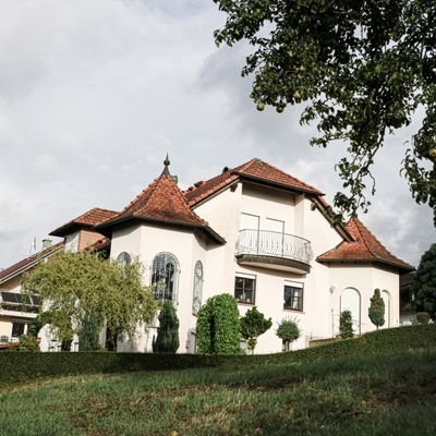 Villa2.jpg