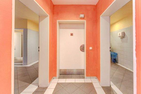 Zugang Toilettenanlage