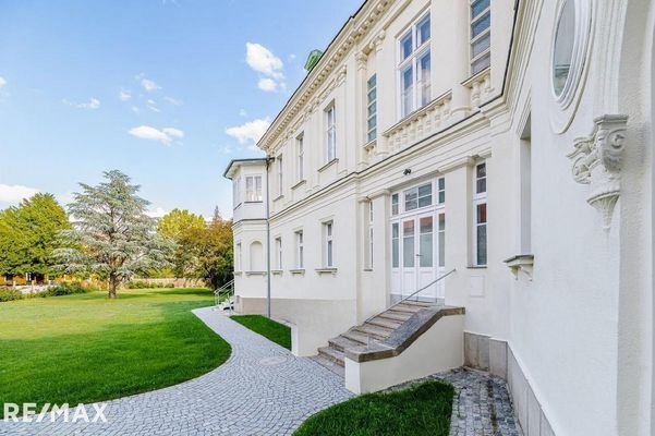 Gebäude hofseitig