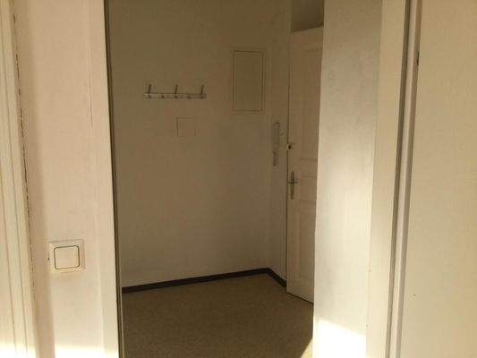 Zinshaus Lend 2.OG Vorraum