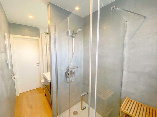 modernes Tageslichtbad