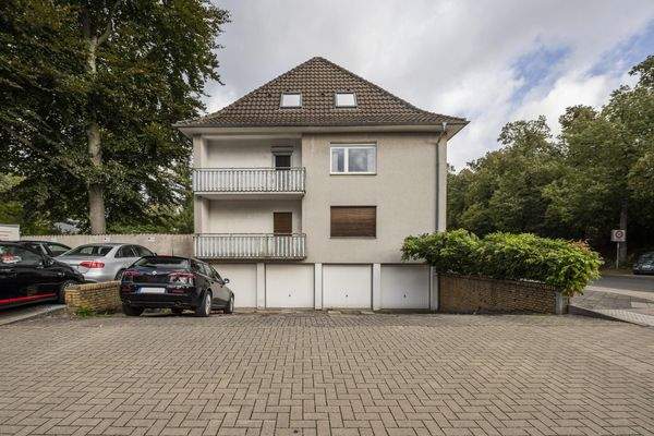 Garage Stellplatz direkt am Haus