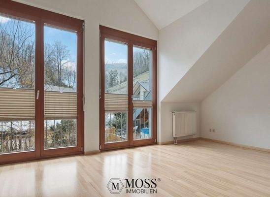 OG Große Zimmer II - KI geleert