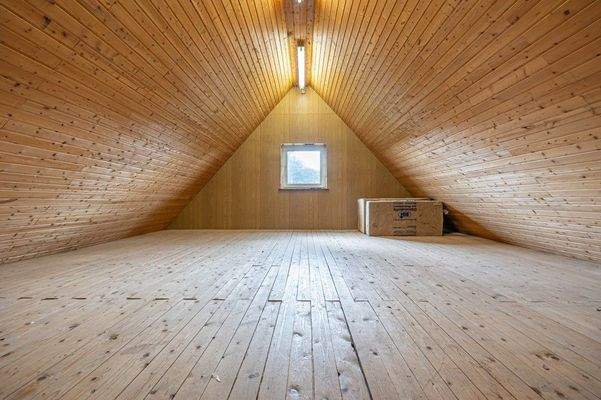Viel Platz auf dem Dachboden