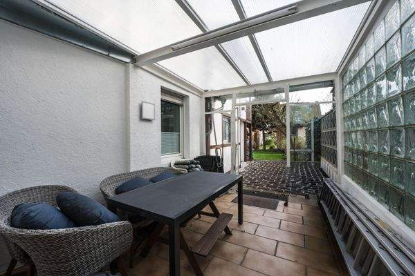 Überdachte Terrasse