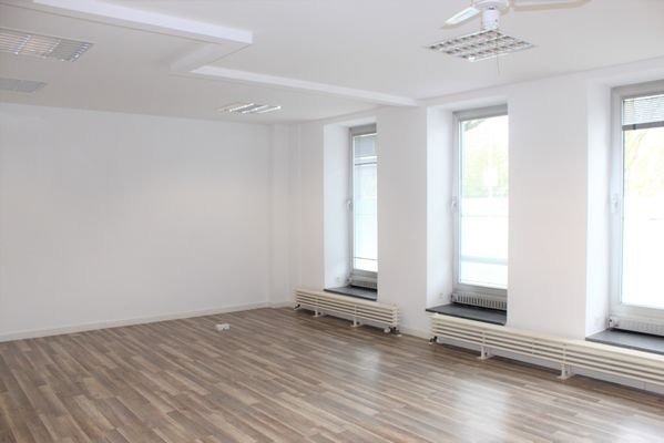 Büro EG rechts 39,8 qm