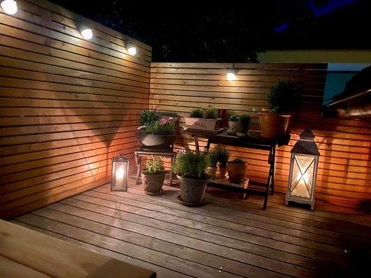 Foto Wohnung_Terrasse Abend.jpg