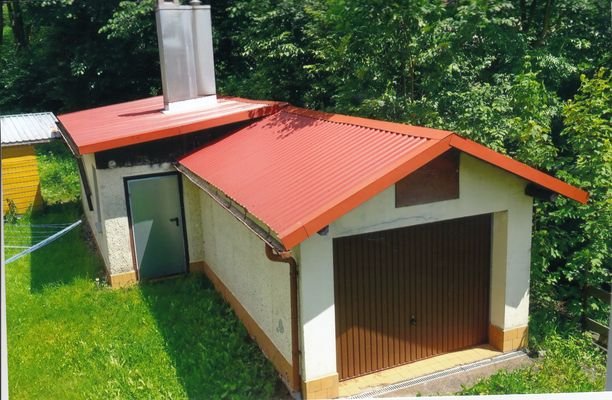 Garage - und Heizungsgebäude