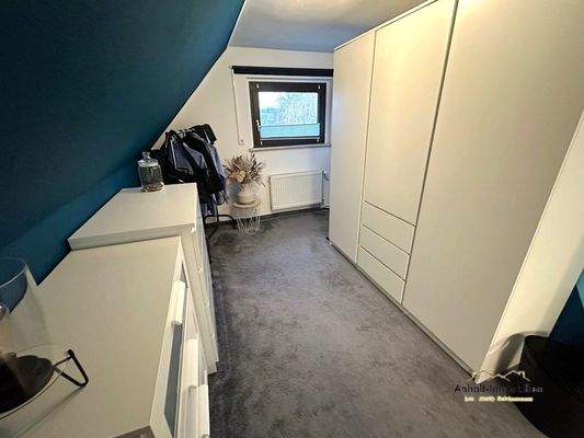 OG-Ankleidezimmer (2)