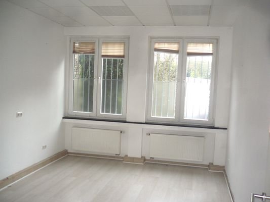 kl. Raum links