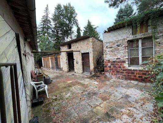 Grundstück hinter dem Haus