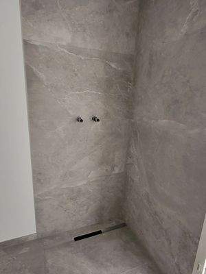 Referenz ebenerdige Dusche