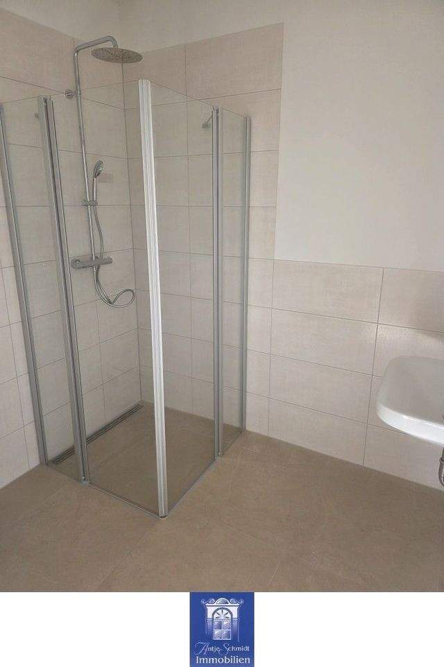 Erstbezug im ehemaligen Rittergut! Viel Platz unterm Dach, Fußbodenheizung, 2 Bäder! - Foto 2