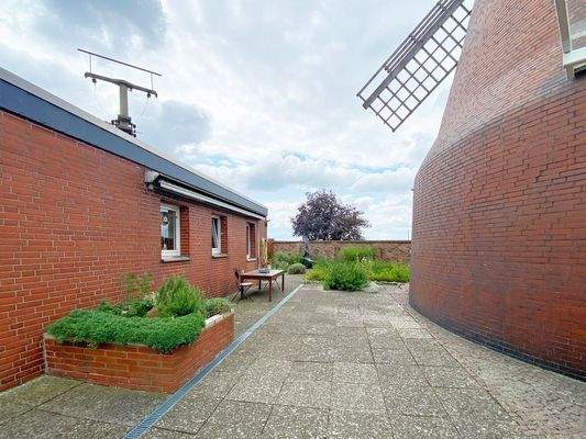 Wohnen und Arbeiten nebenan!