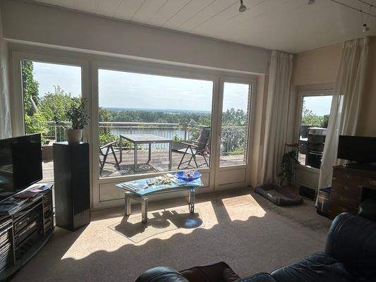 Wohnzimmer im Untergeschoss