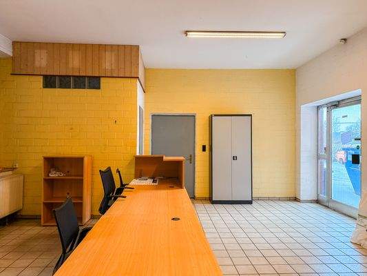 Werkstatt Eingangsbereich/Büro