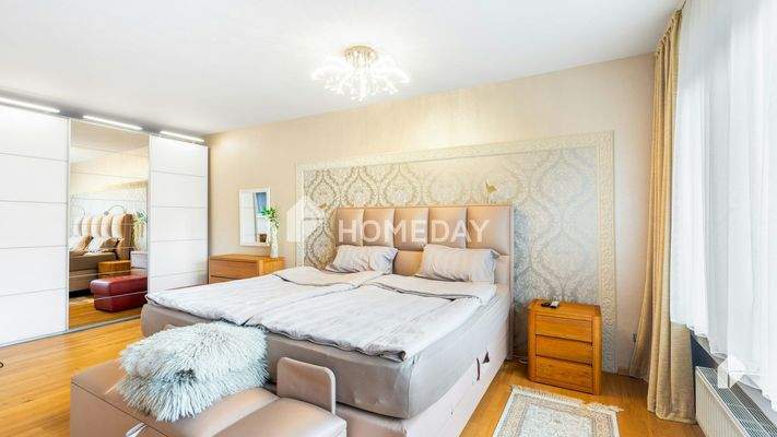 1. OG Schlafzimmer 1 1