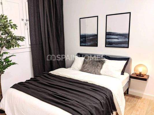 Renovated Flats near Historical Monuments in Barcelona Barrio Gotico