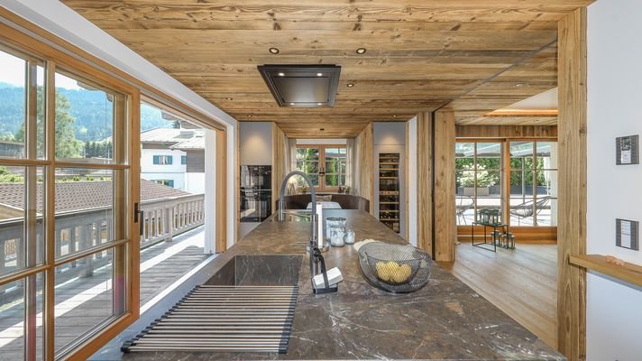 KITZIMMO-Luxuswohnung mit Pool in zentraler Toplage - Immobilien Kitzbühel.