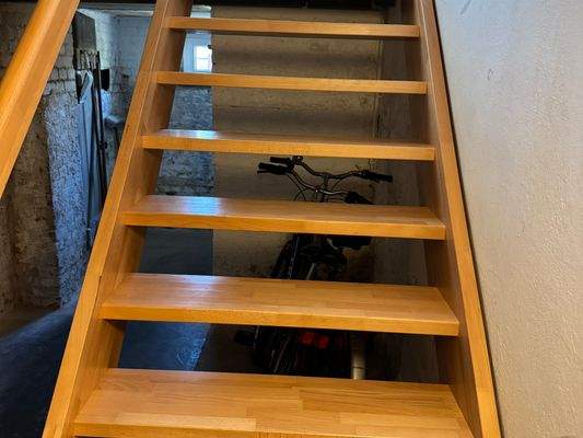 Keller Treppe